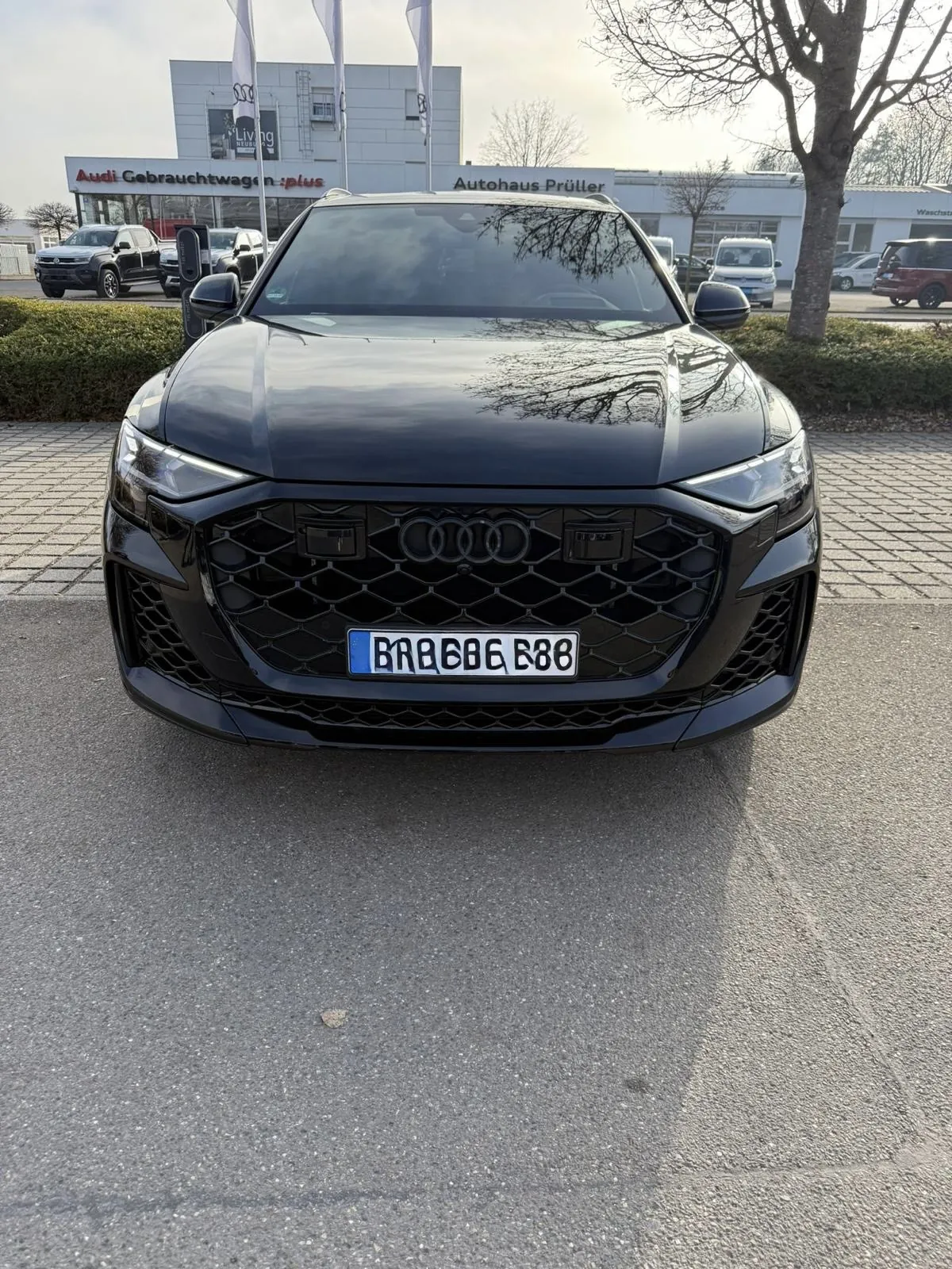 Audi RSQ8 performance 2025 