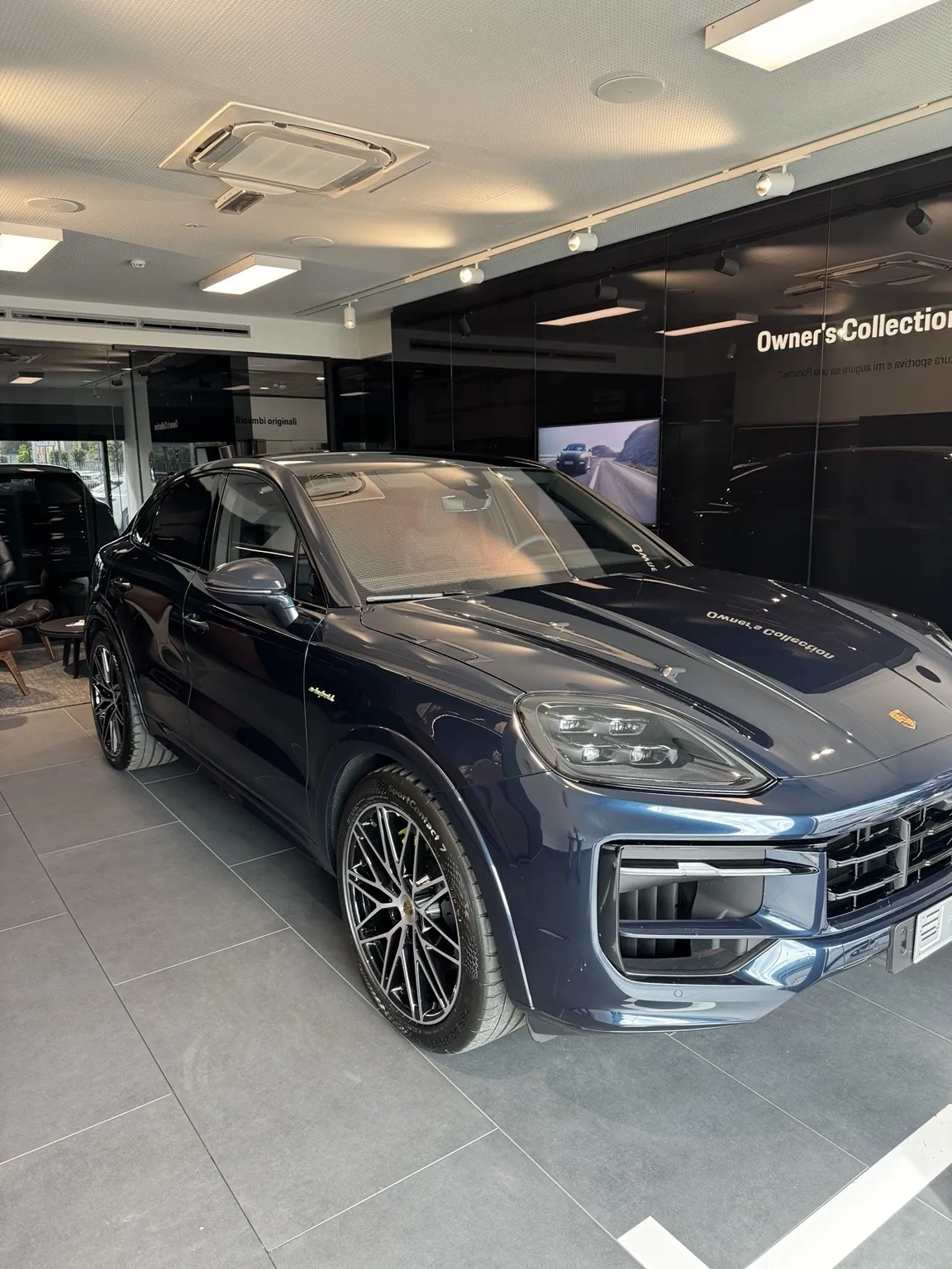 Porsche Cayenne E-Hybrid Coupé 470 CV – Subentro NLT €2.020,96 + IVA/mese