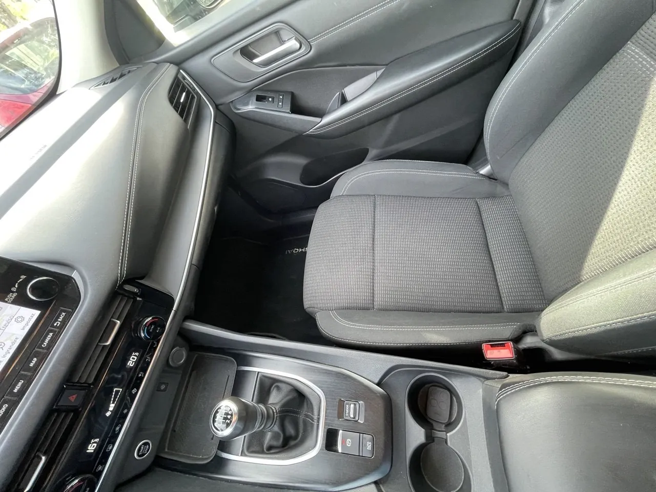 QASHQAI 1.3 MHEV 140 Business Cross
