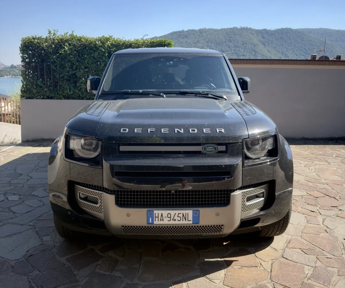 LAND ROVER DEFENDER