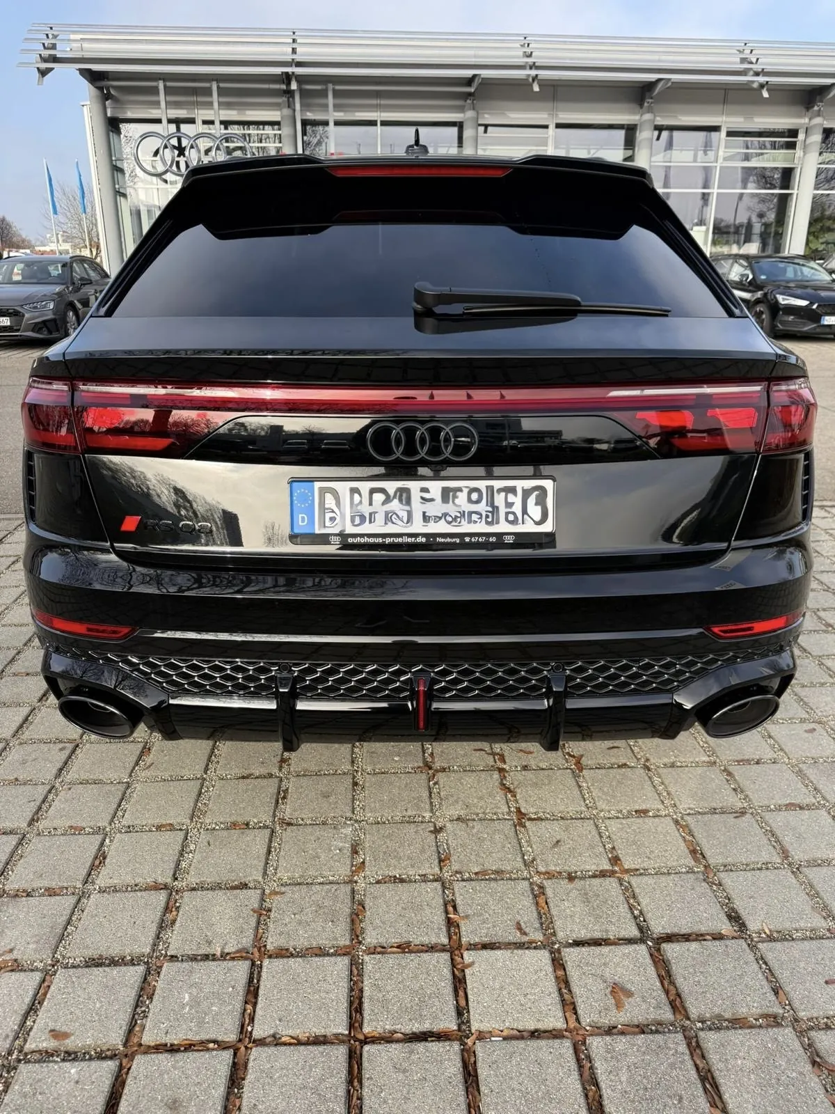 Audi RSQ8 performance 2025 
