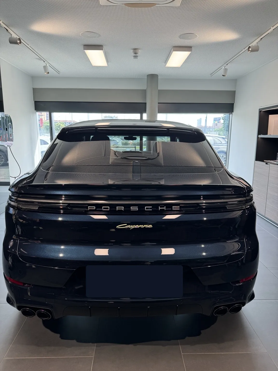 Porsche Cayenne E-Hybrid Coupé 470 CV – Subentro NLT €2.020,96 + IVA/mese
